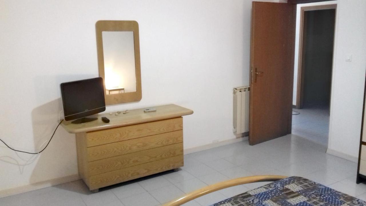 2 Bedrooms Appartement At Pescara 300 M Away From The Beach With Balcony And Wifi Екстериор снимка